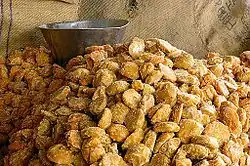 Gud or jaggery: Sugarcane-derived raw sugar crystallised cubes or blocks