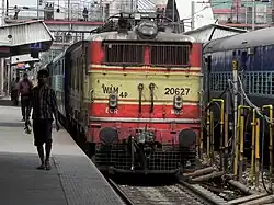 12295 (SBC-PNBE) Sanghamitra Express from Mughalsarai Shed