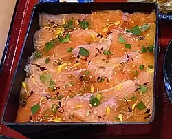 Raw chirashizushi with rice