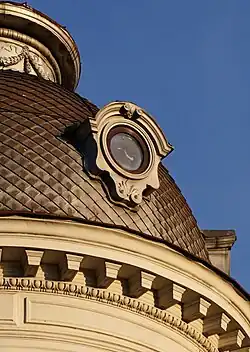 Neoclassical egg-art-dart on the cornice of Bulevardul Regina Elisabeta no. 59, Bucharest, unknown architect, c.1900