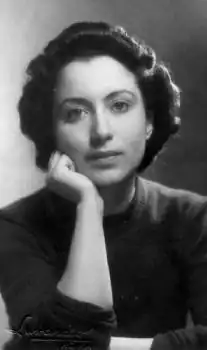 Black and white photographic portrait of Alaíde Foppa