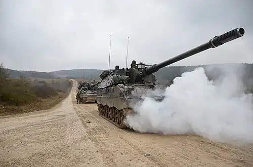 Dutch soldiers of Bravo Battery, Fire Support Battalion drive Panzerhaubitze 2000 into a simulated ambush (2015)