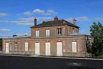 The Gare de Quintin&nbsp;[fr]