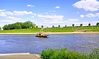 Bicycle Ferry on the IJssel crossing Rheden to Lathum - panoramio