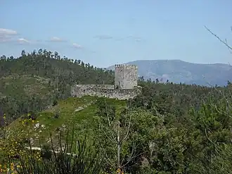 Arnoia Castle, built in the late 11th century, offered protection to a nearby monastery.
