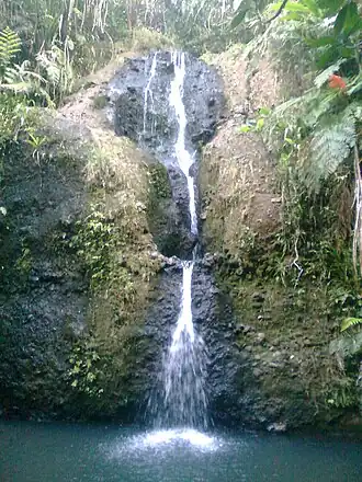 Colo-i-Suva big waterfall