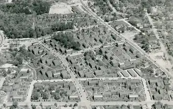 Aerial shot of Colonial Village, May 8, 1940. Courtesy of the Charlie Clark Center for Local History, Arlington Public Library