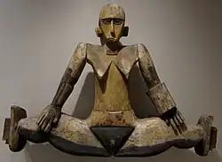 Gable figure (dilukái); late 19th century-early 20th century; painted wood; height: 65.2 cm (252⁄3 in.); from Palau, by Belauan people; Metropolitan Museum of Art (New York City)