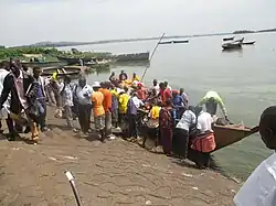 Fishermen returning to Gaba landing site