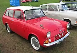 Ford Anglia 105E Estate: The basic Anglia 105E featured a smaller, painted grille with a chromed reveal, rendering it easily identifiable from the Deluxe 105E.