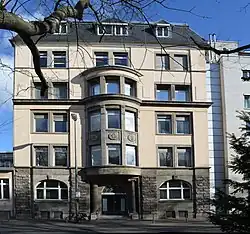 1929: Anne's birthplace, the Hospital Maingau of the Red Cross in Frankfurt-Nordend, Germany