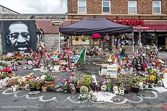 Black-and-white mural in Minneapolis, Minnesota