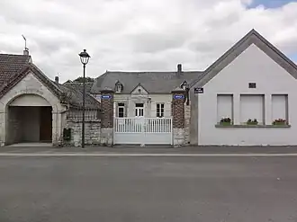 The town hall and school of Goudelancourt-lès-Pierrepont