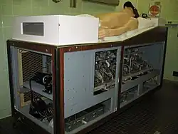 Removing panels on sides of older version of Harvey shows internal structure.