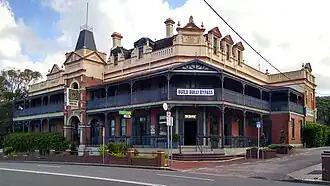 Heritage Hotel, Bulli, New South Wales, 1889. Kenwood and Kerle architects