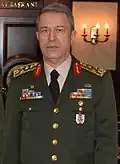 Hulusi Akar