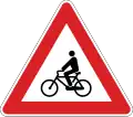 Bicycle crossing ahead