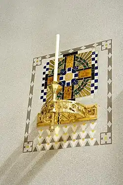 A lamp in St. Charles Borromeo Cemetery Church