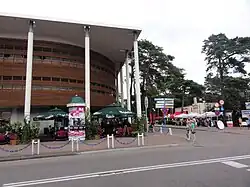 apartment and restaurant complex in Jurata