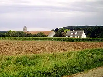 A general view of Juvrecourt