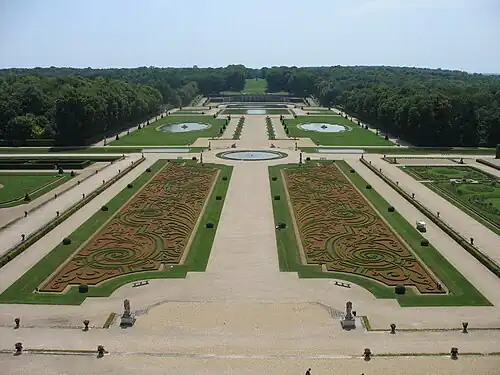 Gardens at Vaux-le-Vicomte, France, by André Le Nôtre, 1657-1661[187]