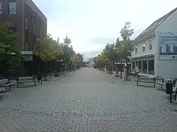 Kjøpmannsgata is the main shopping street in Stjørdalshalsen