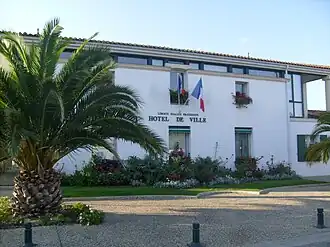 The town hall in Dolus-d'Oléron
