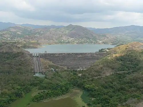 Lake Toa Vaca in Villalba