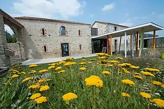 The garden of the House of Dragonflies, in Chaillé-sous-les-Ormeaux