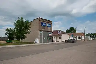 Lions Den - Lankin, North Dakota