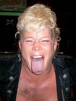 Luna Vachon, circa 2003 (cropped).jpg