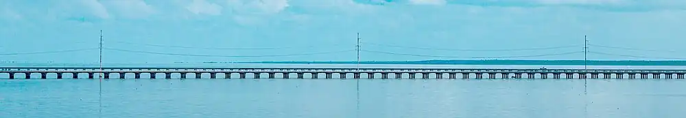 The Maestri Bridge viewed from Interstate 10