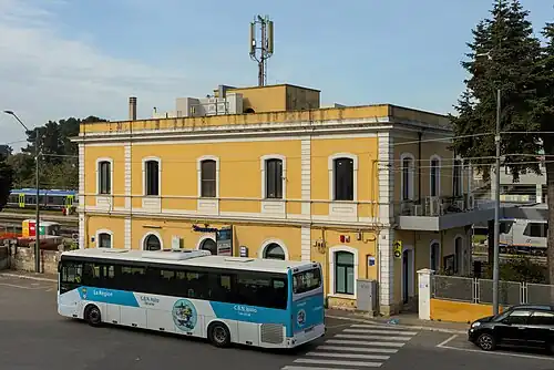 Martina Franca railway station, with a CBN Italia bus stopping by