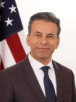 Marty Makary being sworn in as FDA Commissioner in 2025