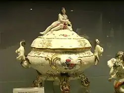 Tureen of the Swan Service