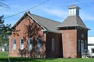 Former school on Rangeline Place