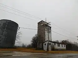 An unused grain elevator in Niota in January&nbsp;2017