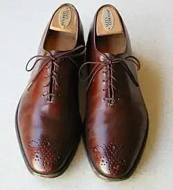 Wholecut with brogue