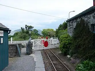 Pendre level crossing