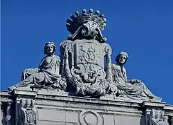 Pollack Mihály tér Királyi Palace (photo: Zsolt Dubnicsky)