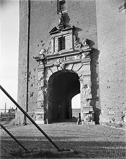 The gate on the city side in particular was full of grenade impacts.