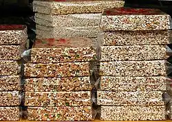 Chinese puffed rice cakes