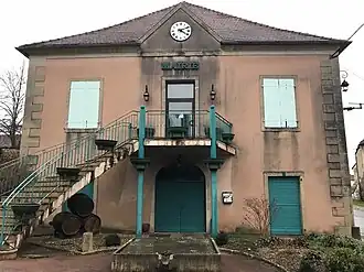 The town hall in Rainans