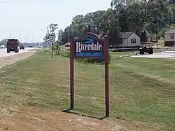 Welcome sign along U.S. 67