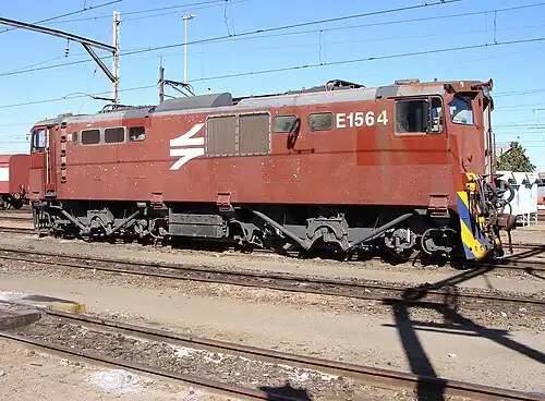 No. E1564 in the correct Spoornet maroon livery without "SPOORNET" at Beaconsfield, 17 September 2009