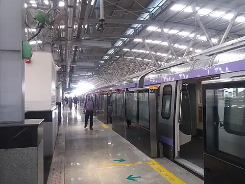 Half-height platform doors in Kolkata Metro's Salt Lake Stadium metro station