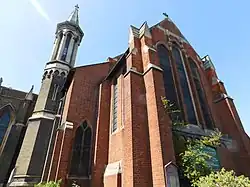 St James the Great church, Hackney: chancel by Caroe, 1902