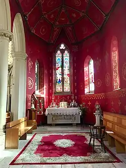 A side chapel