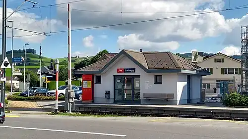Single-story building with hip roof