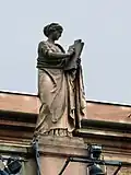 Calliope on top of the façade